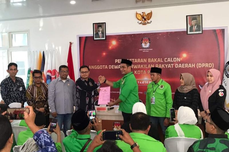 KPU Palu Terima 558 Dokumen Bacaleg Untuk Pemilu 2024 - SultengTerkini