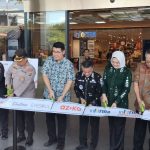 photo_6199466356550779475_y