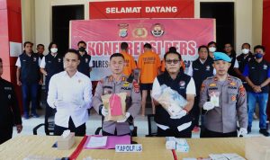 photo_6075645567553357973_y