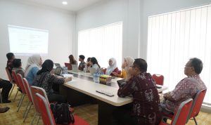 photo_6284888256726288954_y