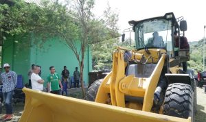 photo_6185784093984278325_y