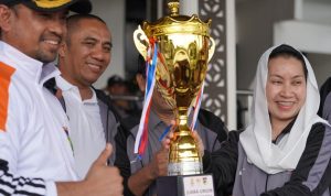 photo_6192778104628430425_y