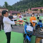 photo_6215009426583177335_y