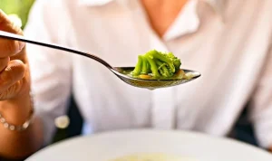 istockphoto-ilustrasi-makan-brokoli