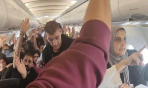 153-warga-palestina-tibatiba-muncul-di-afrika-selatan-diterbangkan-oleh-pesawat-misterius-etv