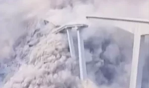 baru-diresmikan-jembatan-hongqi-757-meter-di-china-runtuh-syx