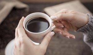 efek-minum-kopi-untuk-kulit-1_169