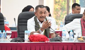 photo_6057895541460816515_y