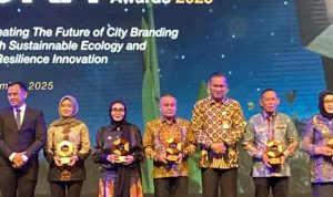 photo_6089295643638696879_y