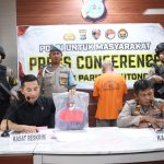 photo_6102509381107780419_y