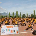 photo_6104761180921465602_y