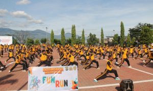 photo_6104761180921465602_y