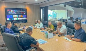 photo_6122938324331728239_y