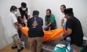 photo_6165578347329555590_y