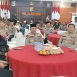 photo_6122812855452110799_y