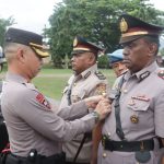 photo_6091442212458664409_y
