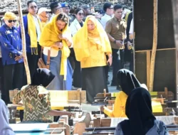 Wagub Sulteng Dorong Tenun Khas Donggala Tembus Pasar Internasional