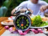 Ternyata Jam Makan Harus Konsisten, Ini yang Terjadi Jika Terlambat